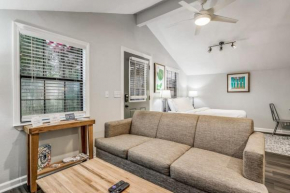 Pensacola Pearl - Studio Apartment - Pets Welcome